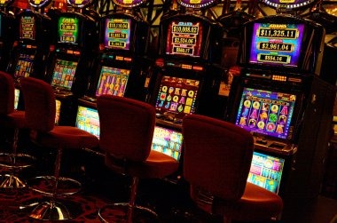 Live No Commission Baccarat table with multi-camera setup on winnet88